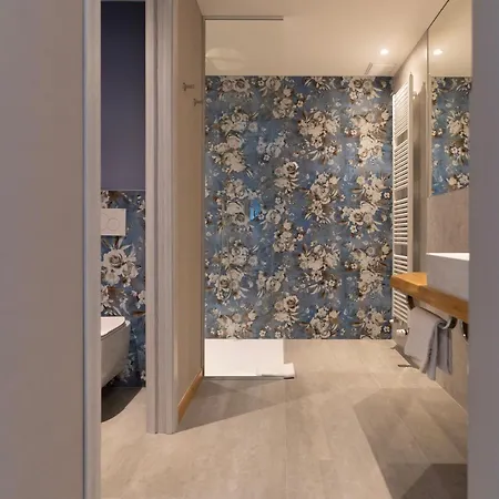 Saccardi & - Adults Only Otel 4*