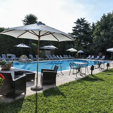 Saccardi & - Adults Only Otel 4*