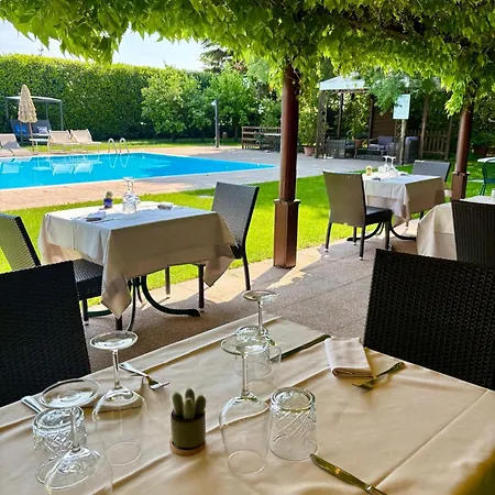 Saccardi & - Adults Only Hotel