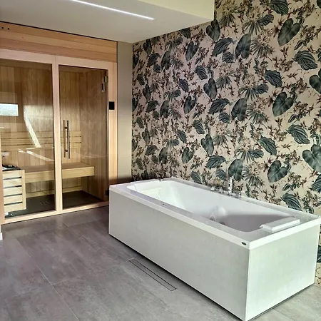 Saccardi & - Adults Only Otel 4*