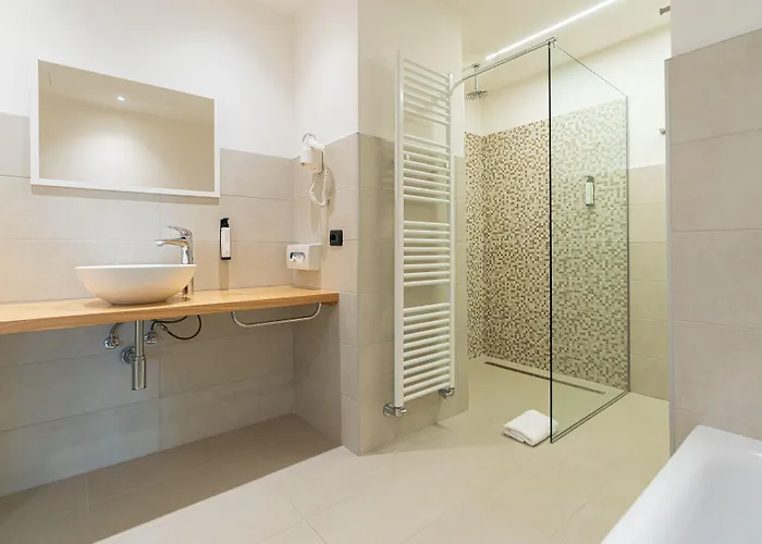 Saccardi & - Adults Only