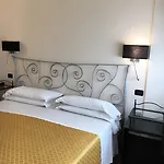 Saccardi & - Adults Only Caselle Di Sommacampagna