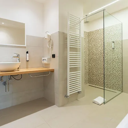 Saccardi & - Adults Only