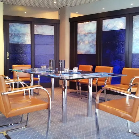 Saccardi & - Adults Only